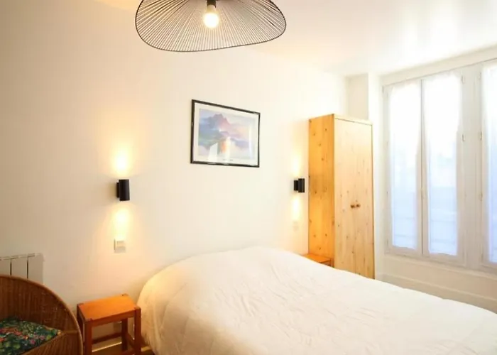 T2- Wifi - Rdc A 300m Des Thermes - La Blanche Apartamento